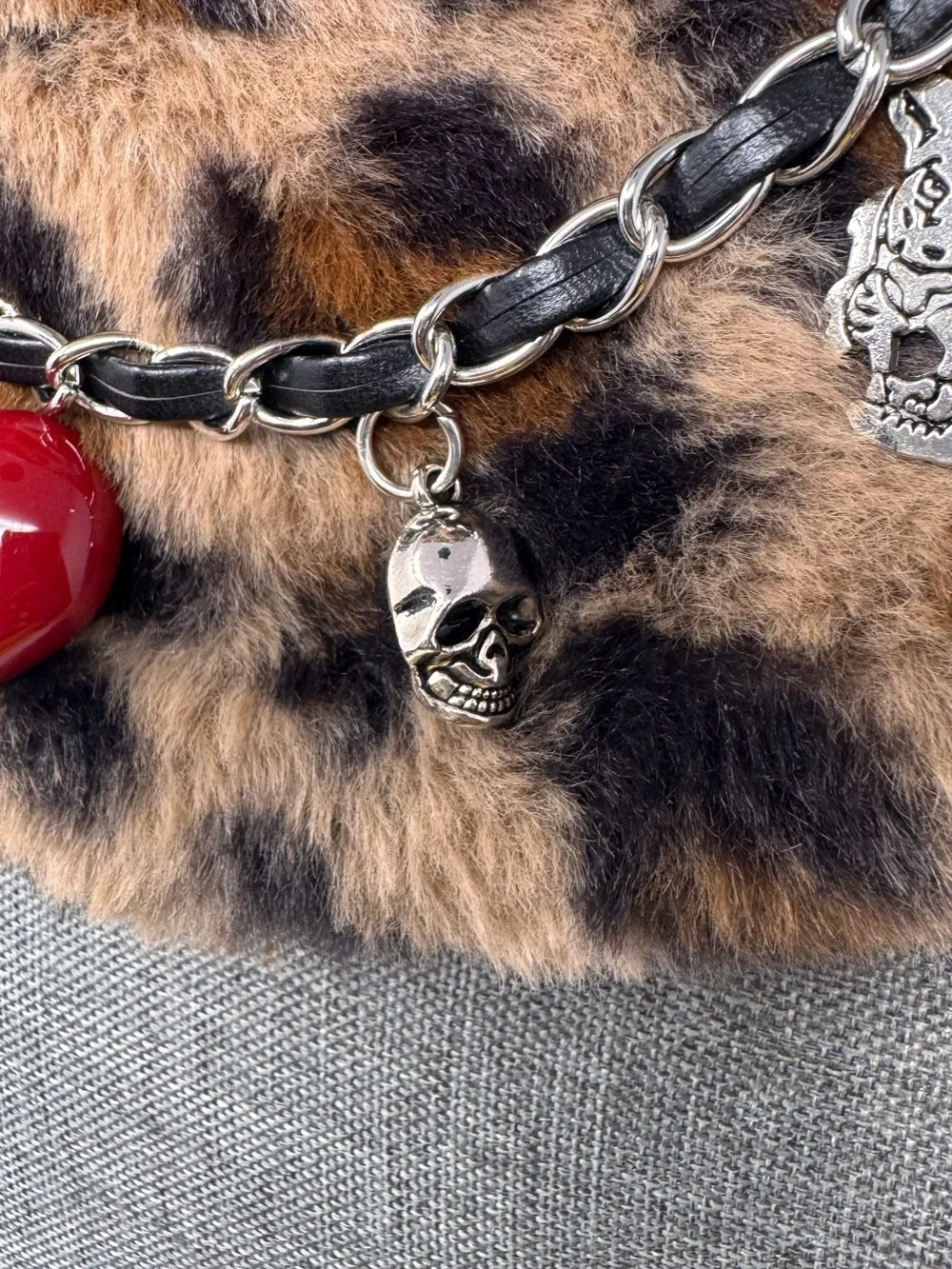 NWOT Ed Hardy Bucket‎ Hat Faux Fur Leopard Print Charm Bracelet